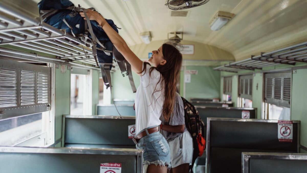 Smart Safety Tech for Solo Female Travel – What Really Works